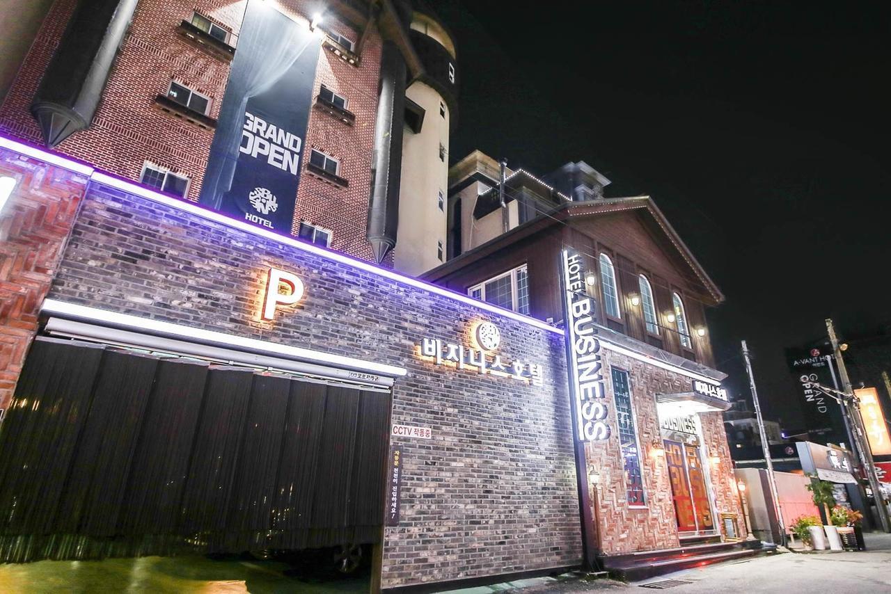 Cheonan Business Hotel ภายนอก รูปภาพ